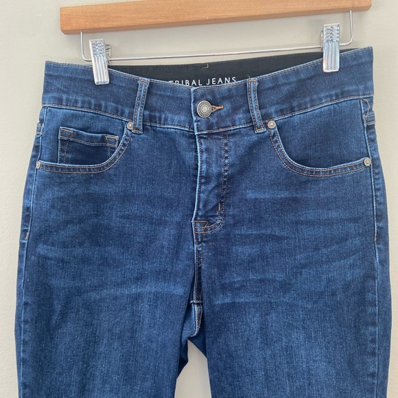 Tribal Jeans NWOT Sophia Curvy No Gap Waistband Straight Leg Mid Rise Jeans - Picture 4 of 5